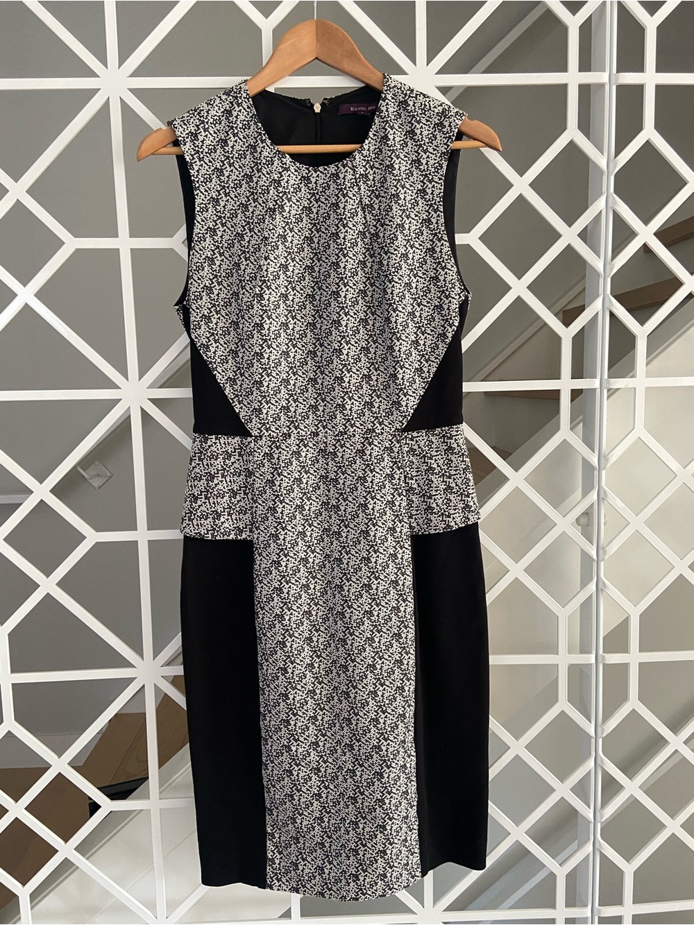 RACHEL ROY Black White Sheath Dress Size 6 Sleeveless Office Work EUC - Picture 7 of 8